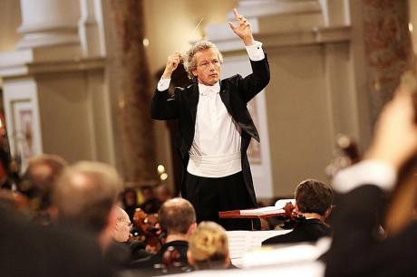 Franz Welser-Möst - Vienna New Year's Concert 2013