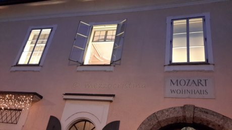 Salzburg 146 - Saying goodbye to Mozart Wohnhaus, after the fortepiano recital, on a 27 January