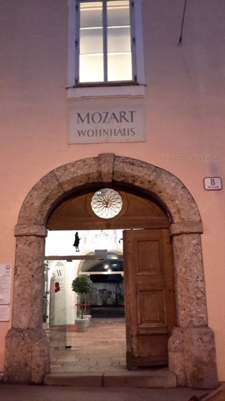 Salzburg 148 - Saying goodbye to Mozart Wohnhaus, after the fortepiano recital, on a 27 January