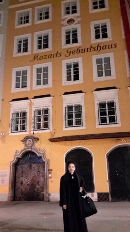salzburg-189-the-evening-of-27-january-at-mozarts-birthplace-saying-goodbye-to-hagenauerhaus