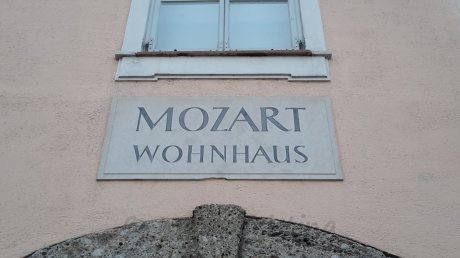 Salzburg 44 - Mozart Wohnhaus in Salzburg - at Makartplatz 8, former Hannibalplatz